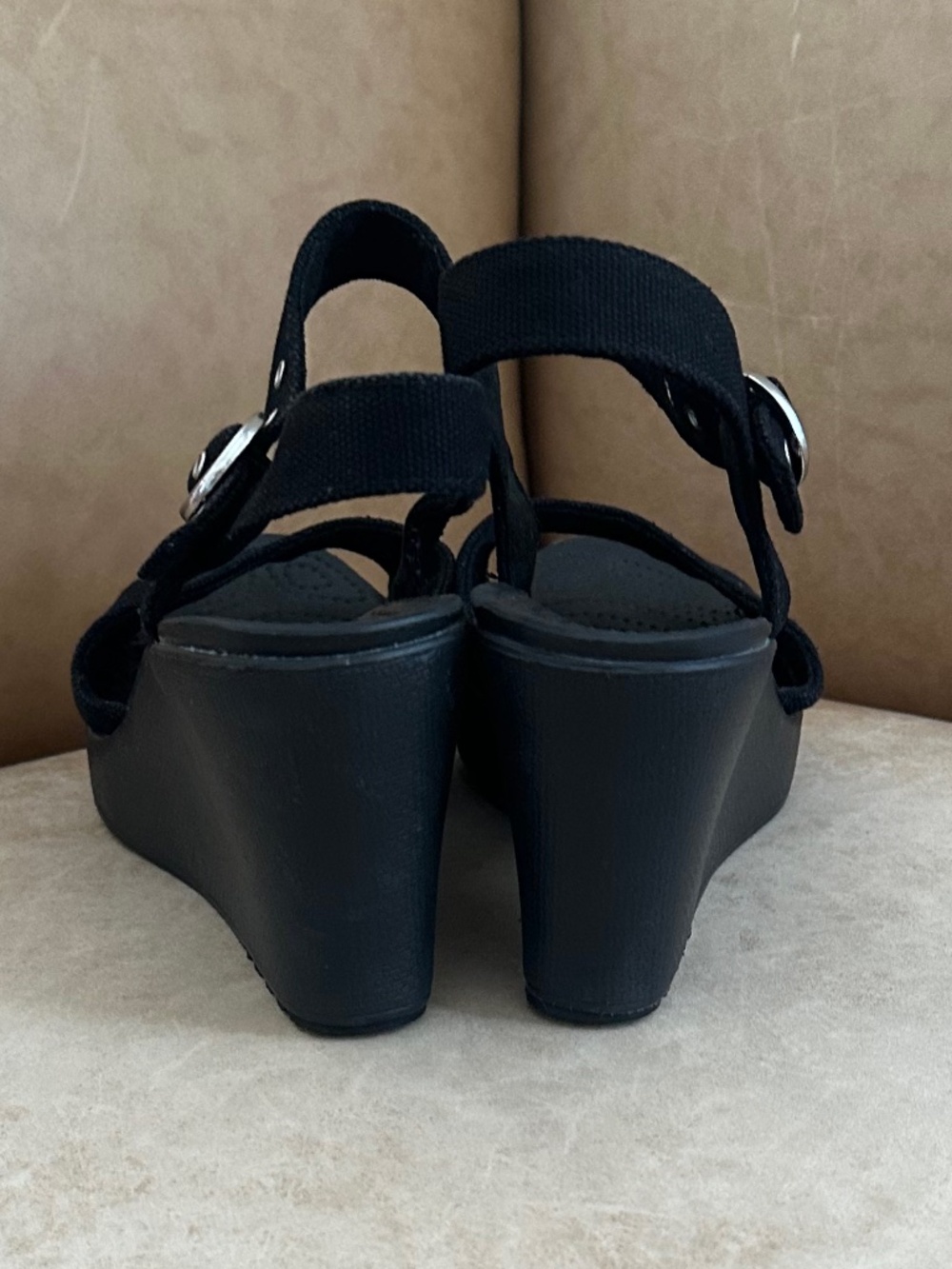 CROCS Hanalei Canvas Wedge Sandals Black 10 Lightweight Comfy Casual Summer - Picture 3 of 10